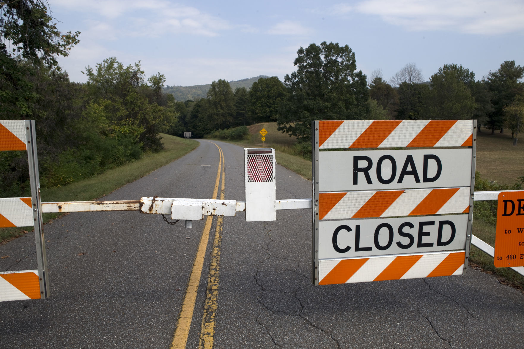 Blue Ridge Parkway closed at Virginia 24